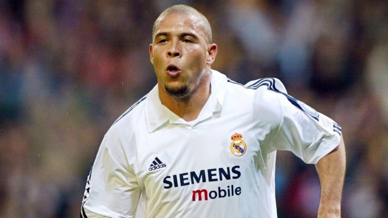 17º lugar (quatro jogadores empatados): Ronaldo - Saiu da Inter de Milão (ITA) para o Real Madrid (ESP) em 2002 - Valor: 45 milhões de euros
