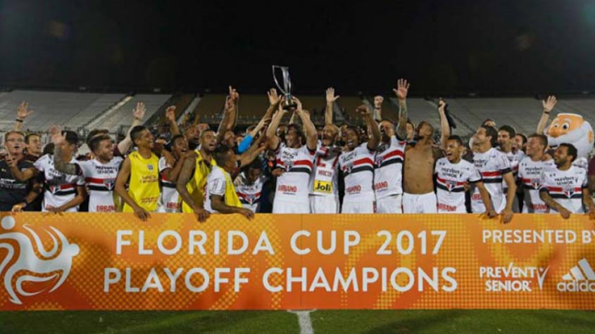 São Paulo e Corinthians se enfrentaram pela final do torneio amistoso Flórida Cup de 2017, disputada em Orlando. Depois do 0 a 0 nos 90 minutos, o Tricolor derrotou o Timão por 4 a 3 nos pênaltis e levantou a taça do torneio.
