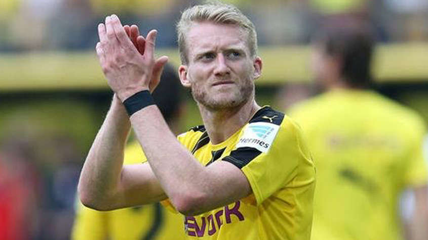 FIM DE CICLO - Um dia após romper o contrato com o Borussia Dortmund, Schurrle surpreendeu ao anunciar sua aposentadoria do futebol aos 29 anos.