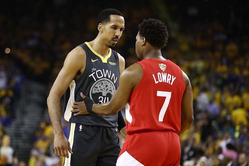 Shaun Livingston - Ele não foi brilhante, mas só de ter conseguido fazer toda a carreira após uma grave lesão no joelho, já é um vencedor. Reserva de Stephen Curry no Golden State Warriors, Livingston aposentou-se ao fim da campanha passada com três títulos