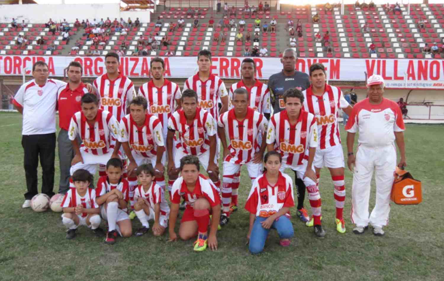 Correndo por fora nos dias de hoje para a conquista do Mineiro, o Villa Nova não vence o torneio desde 2005, há quinze anos atrás. O clube já venceu quinze vezes o torneio estadual. 