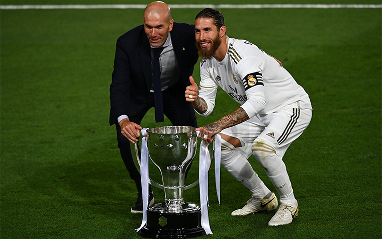 CORREM POR FORA - Sergio Ramos (Real Madrid) - 44 jogos, 13 gols e 1 assistência - Campeonato Espanhol e Supercopa da Espanha