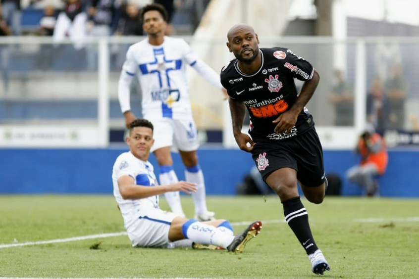 Água Santa 2 x 1 Corinthians (Paulistão): Cássio; Fagner, Pedro Henrique, Gil, Lucas Piton; Camacho, Cantillo, Vagner Love (Everaldo), Luan (Mateus Vital) e Yony González (Pedrinho); Mauro Boselli