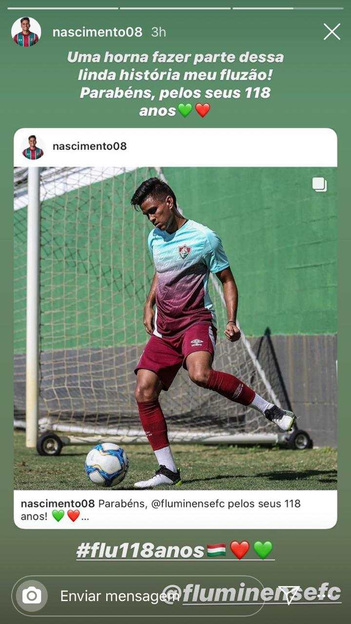 Nascimento, formado pelo Fluminense.