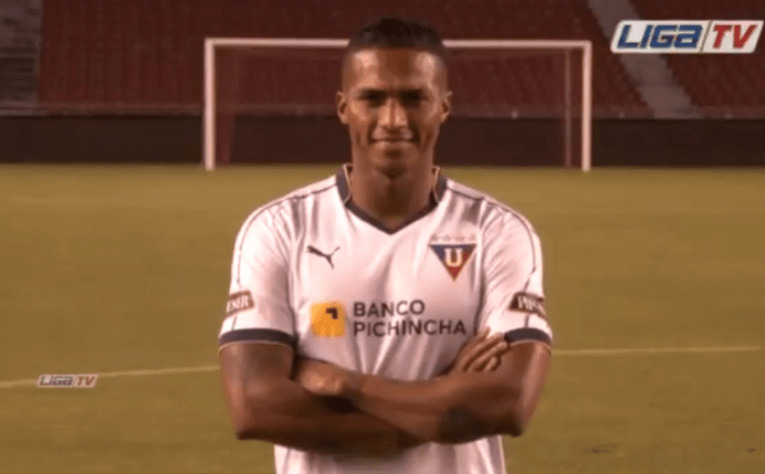 O equatoriano Antonio Valencia, de 35 anos, vale 2,5 milhões de euros (R$ 16,5 milhões) no mercado. Ele estava na LDU, mas já jogou por Manchester United e Villarreal.