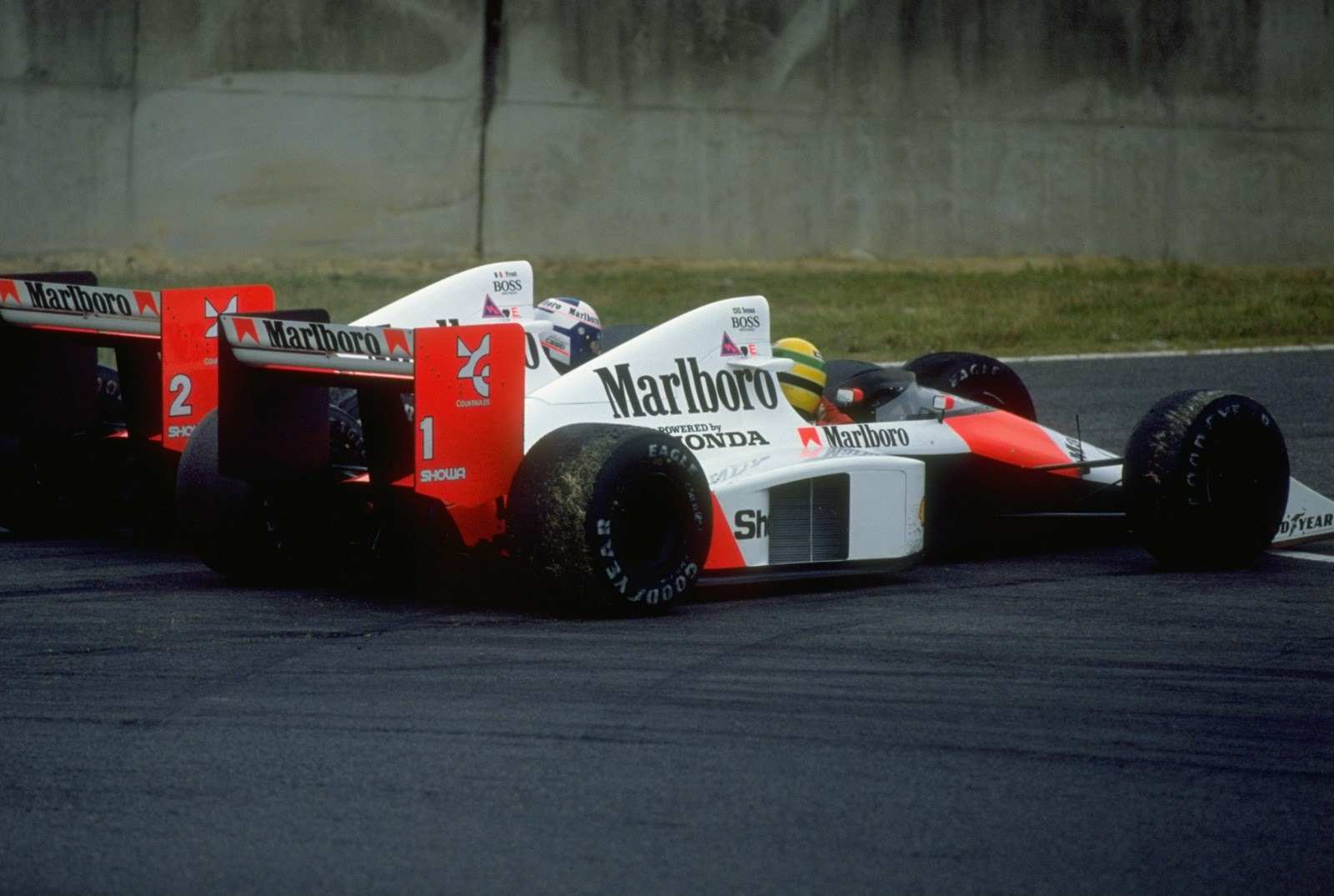 A mais famosa batida entre companheiros de equipe foi entre Ayrton Senna e Alain Prost no GP do Japão de 1989
