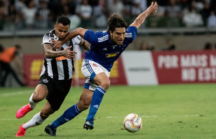 Já no clássico mineiro entre Cruzeiro x Atlético-MG, quem está na frente é o Galo. O Alvinegro derrotou o rival 195 vezes, contra 169 vitórias da Raposa. O confronto terminou empatado em 132 oportunidades.