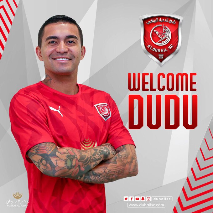 FECHADO - Dudu, enfim, foi contratado pelo Al Duhail, do Qatar. Na manhã desta segunda-feira, ele foi anunciado de forma oficial no Twitter do clube, enquanto o Palmeiras publicou um vídeo do ex-camisa 7 agradecendo aos torcedores e prometendo que encerrará sua carreira no alviverde. O acordo é de empréstimo de um ano, por 7 milhões de euros (R$ 43 milhões).