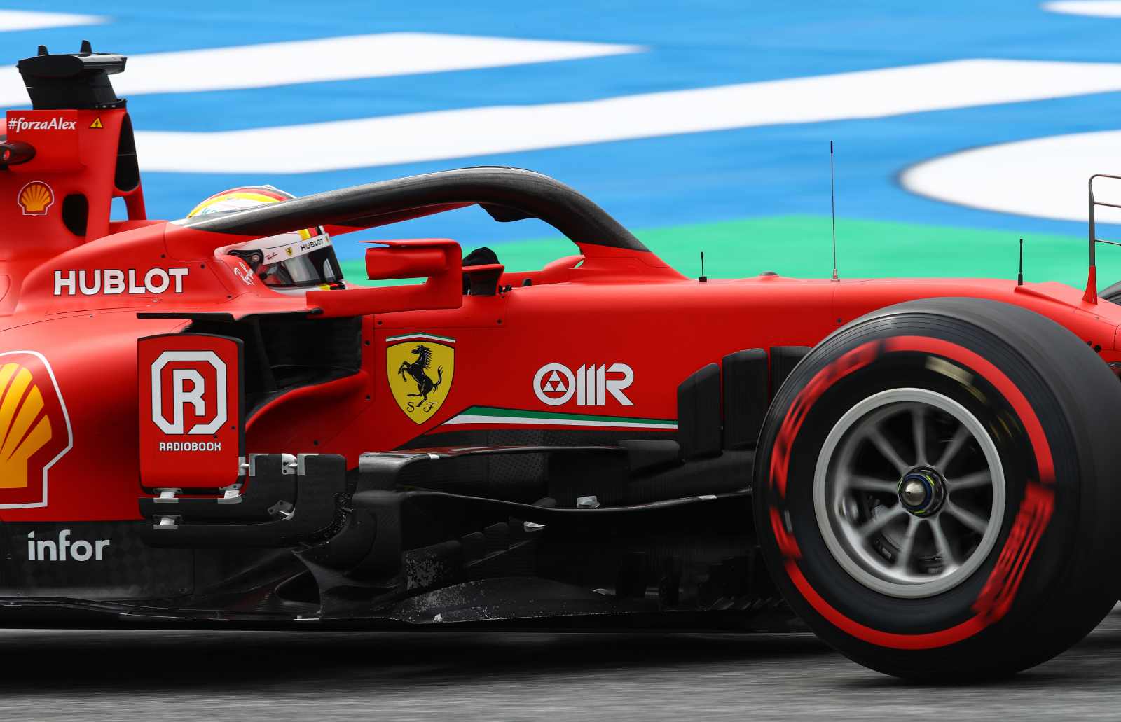 Vettel ficou na quarta posição nesta sexta-feira