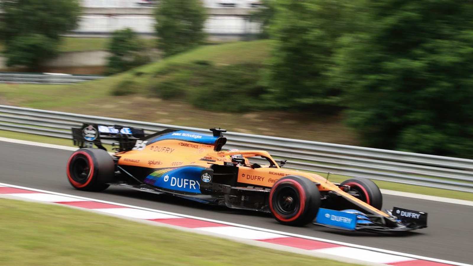 A McLaren espera voltar a pontuar com os dois carros na Hungria