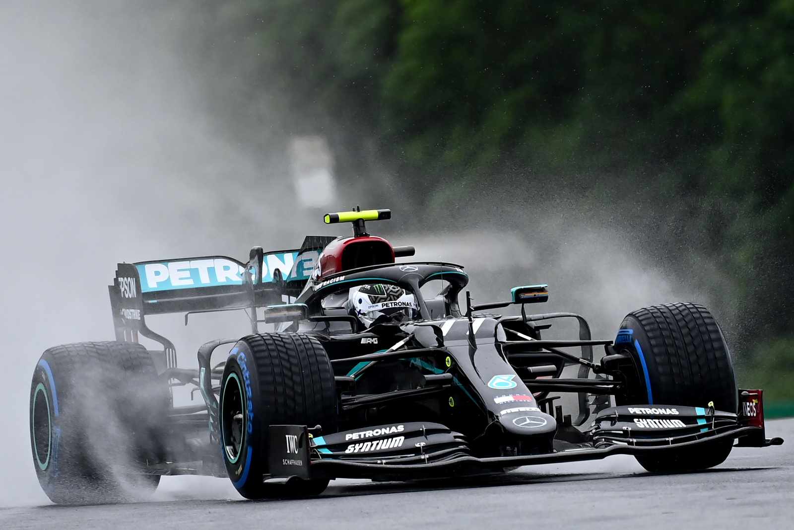 Lewis Hamilton preferiu poupar o equipamento nessa sexta-feira