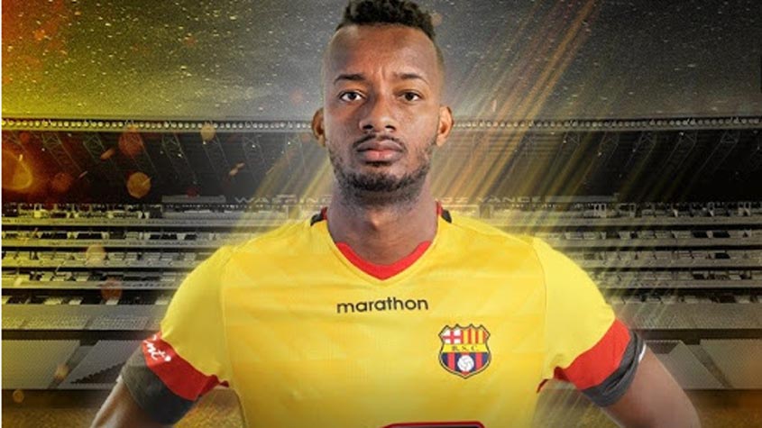 FECHADO - O Barcelo de Guayaquil, do Equador, anunciou a chegada do meio-campista Jefferson Orejuela, por empréstimo até o fim deste ano. O volante de 27 anos, que já defendeu o Fluminense, reforça o clube equatoriano que está no grupo do Flamengo na Libertadores.