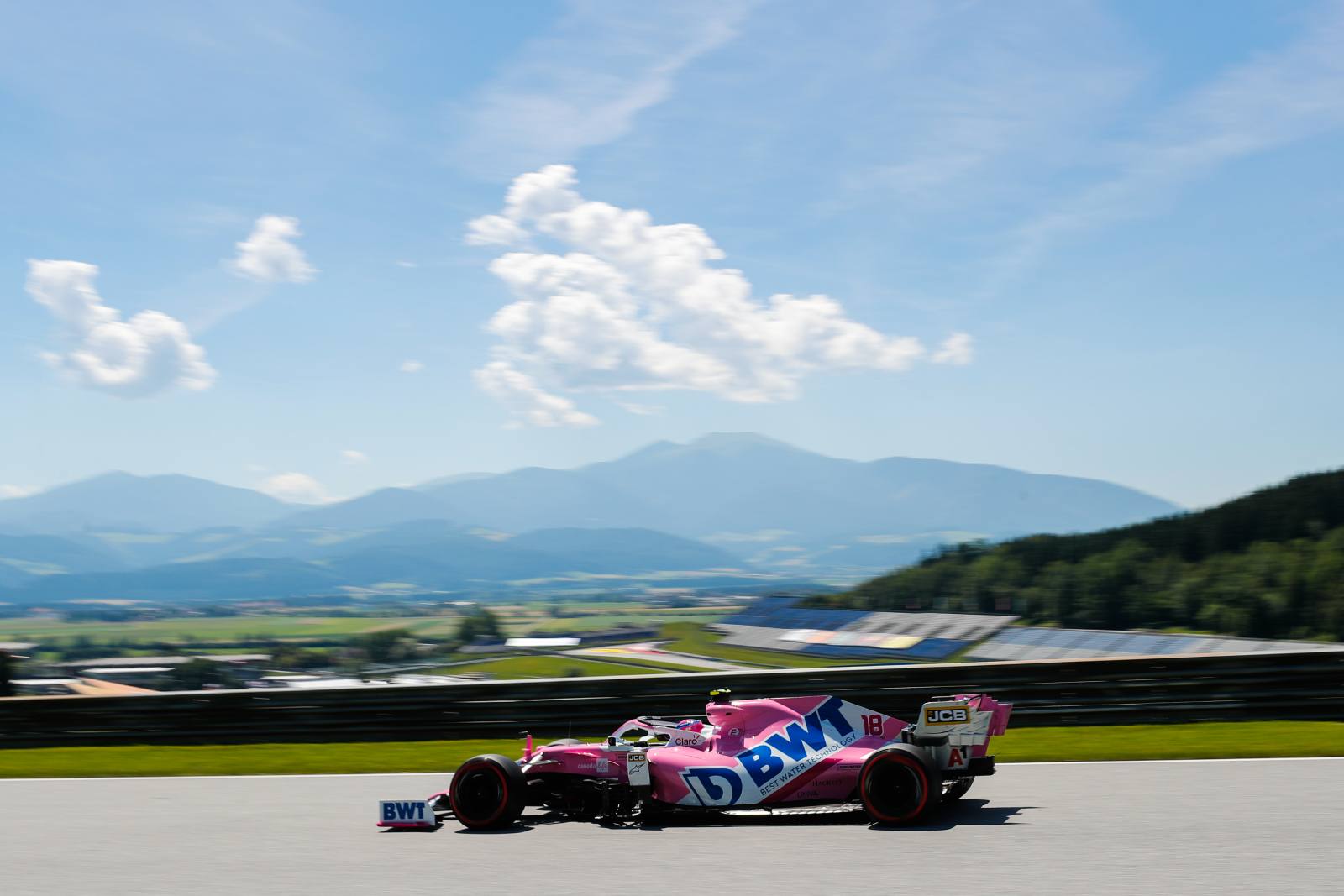 Enquanto isso, Lance Stroll terminou o primeiro dia de atividades em quarto