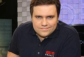 No começo de 2011, Rodrigo Rodrigues chegou na ESPN, onde começou sua carreira de jornalismo esportivo, assumindo a função de apresentador do "Bate-Bola". Saiu da emissora e voltou em 2015, como apresentador do 'Resenha ESPN'.