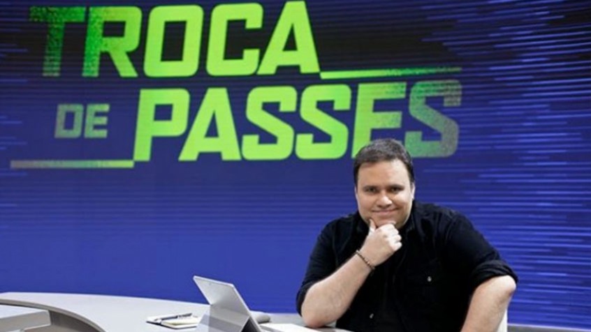 Após ganhar destaque na Globo, o apresentador passou a comandar o Troca de Passes, um dos maiores programas esportivos da emissora. 