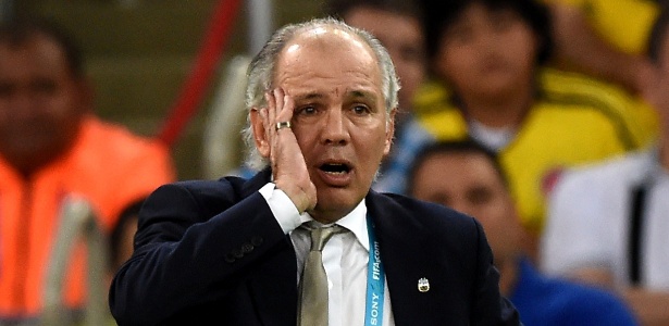 Alejandro Sabella - Último treinador a conseguir um resultado expressivo com a Argentina, o vice-campeão da Copa do Mundo-2014 está sem trabalhar desde a Copa. Foi assistente de Pasarella no Corinthians e venceu a Libertadores com o Independiente em 2009.