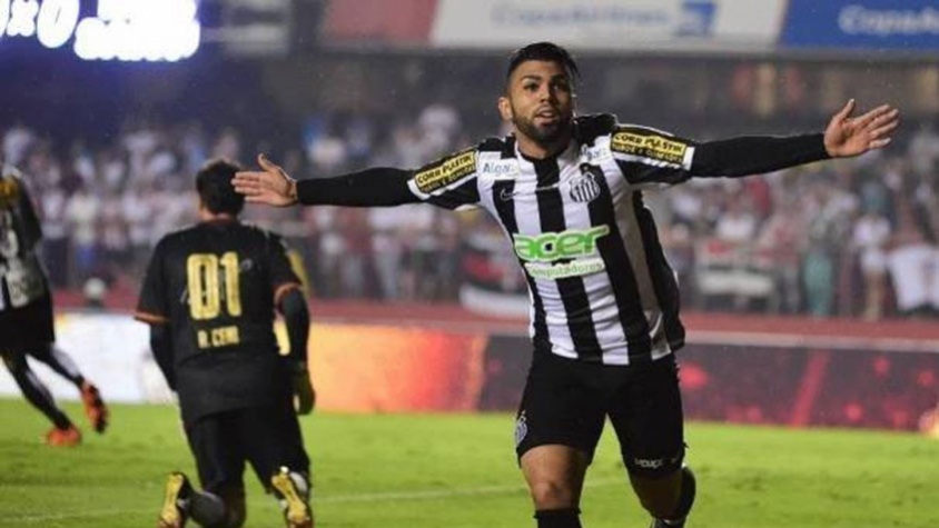 Copa do Brasil/Semifinais/Santos: O Tricolor perdeu as duas partidas para o rival.A primeira, na Vila Belmiro, terminou 3 a 1 para o Peixe, mesmo placar da volta no Morumbi.