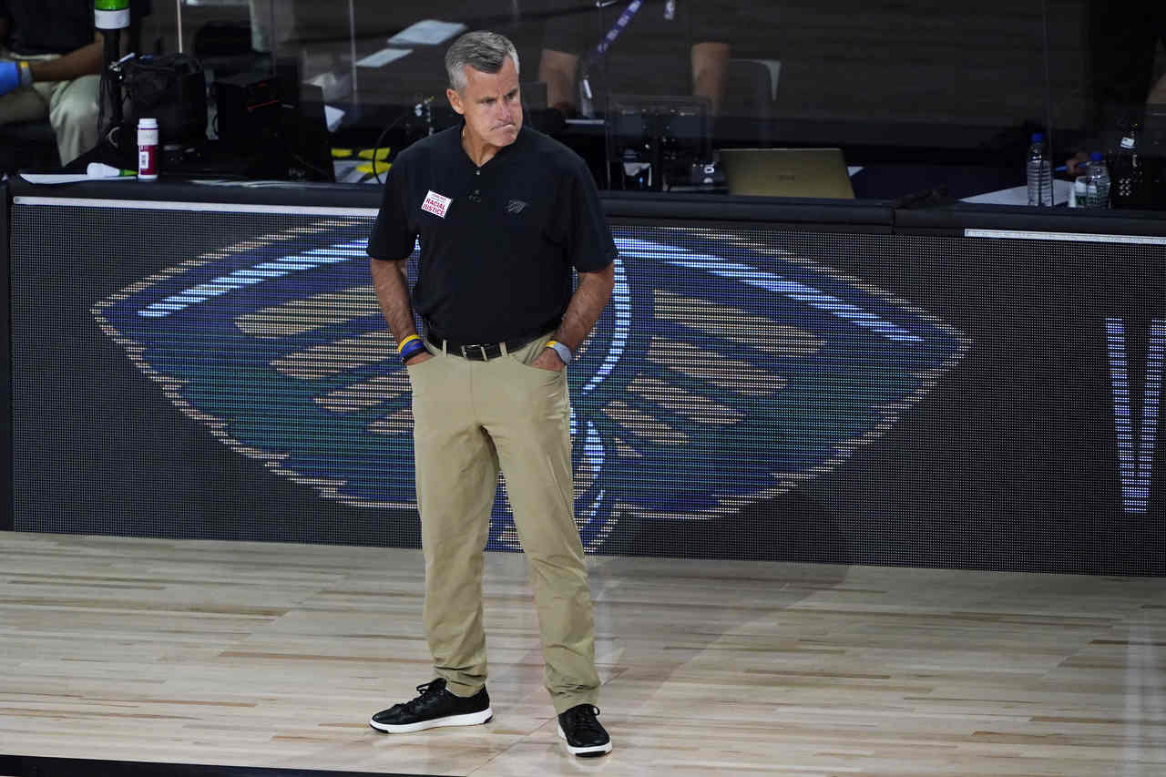 Billy Donovan e Taylor Jenkins (1 voto cada) - Donovan (foto), técnico do Oklahoma City Thunder, classificou a equipe para os playoffs, mesmo com um elenco considerado inferior aos dos anos anteriores. Já Jenkins, colocou o Memphis Grizzlies, recheado de jovens entre os oito primeiros no Oeste. Pode até não ganhar a vaga, mas o trabalho é muito bom