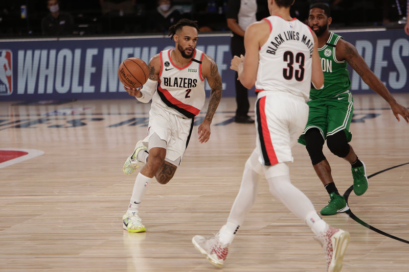 Gary Trent Jr. (Portland Trail Blazers) saiu do banco de reservas para fazer 21 pontos, todos a partir de cestas de três. Trent Jr. arremessou 12 vezes na partida, sendo 11 de longa distância, acertando sete. Se não quebrou seu recorde de pontos (ficou longe dos 30, aliás), ele estabeleceu sua melhor marca em arremessos convertidos de três. Antes, eram seis