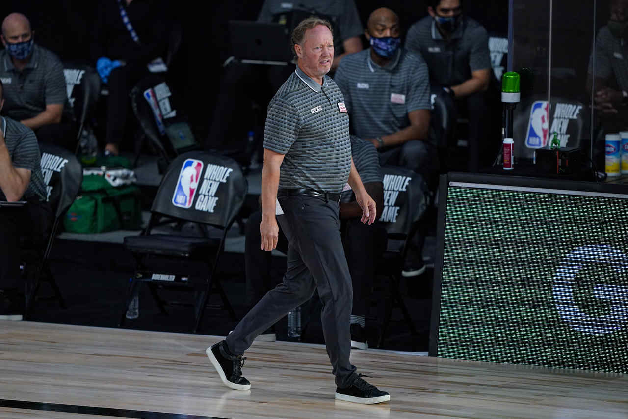 Mike Budenholzer (3 votos) - Vencedor do ano passado, o técnico do Milwaukee Bucks é candidato ao tri. A equipe lidera a conferência Leste pelo segundo ano consecutivo. Assistente de Gregg Popovich no San Antonio Spurs por mais de uma década, ele já havia vencido em 2014-15, quando treinava o Atlanta Hawks