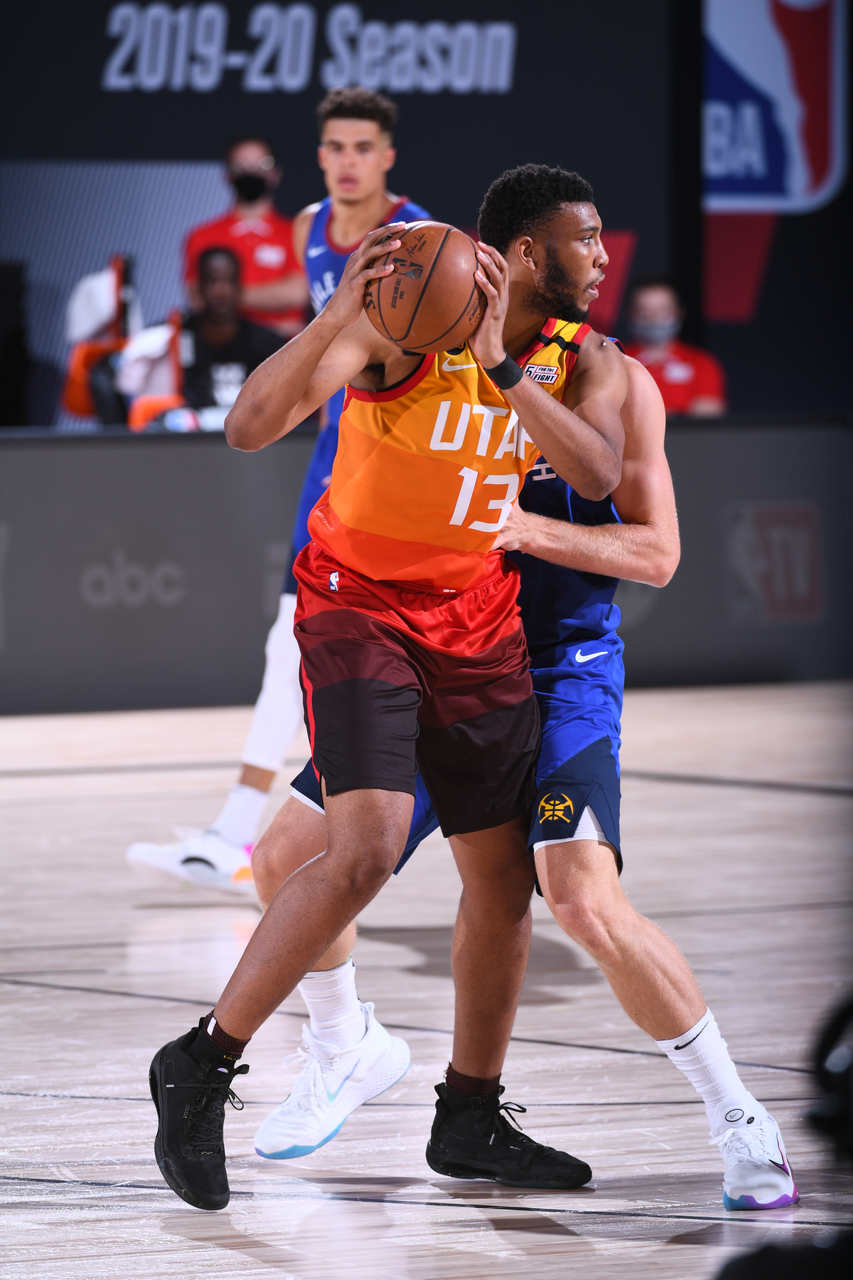 Tony Bradley (Utah Jazz) 4,5 - Bradley pegou nove rebotes e só. Errou as três tentativas de arremessos e cometeu dois erros de ataque