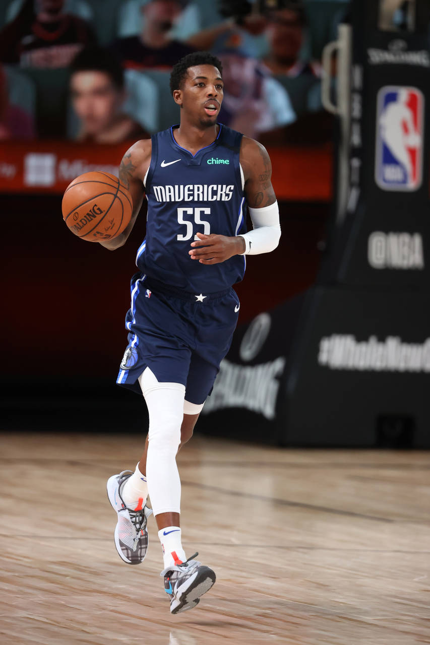 Delon Wright (Dallas Mavericks) 4,0 - Apagadíssimo em seis minutos, Wright saiu zerado e sequer arriscou um arremesso