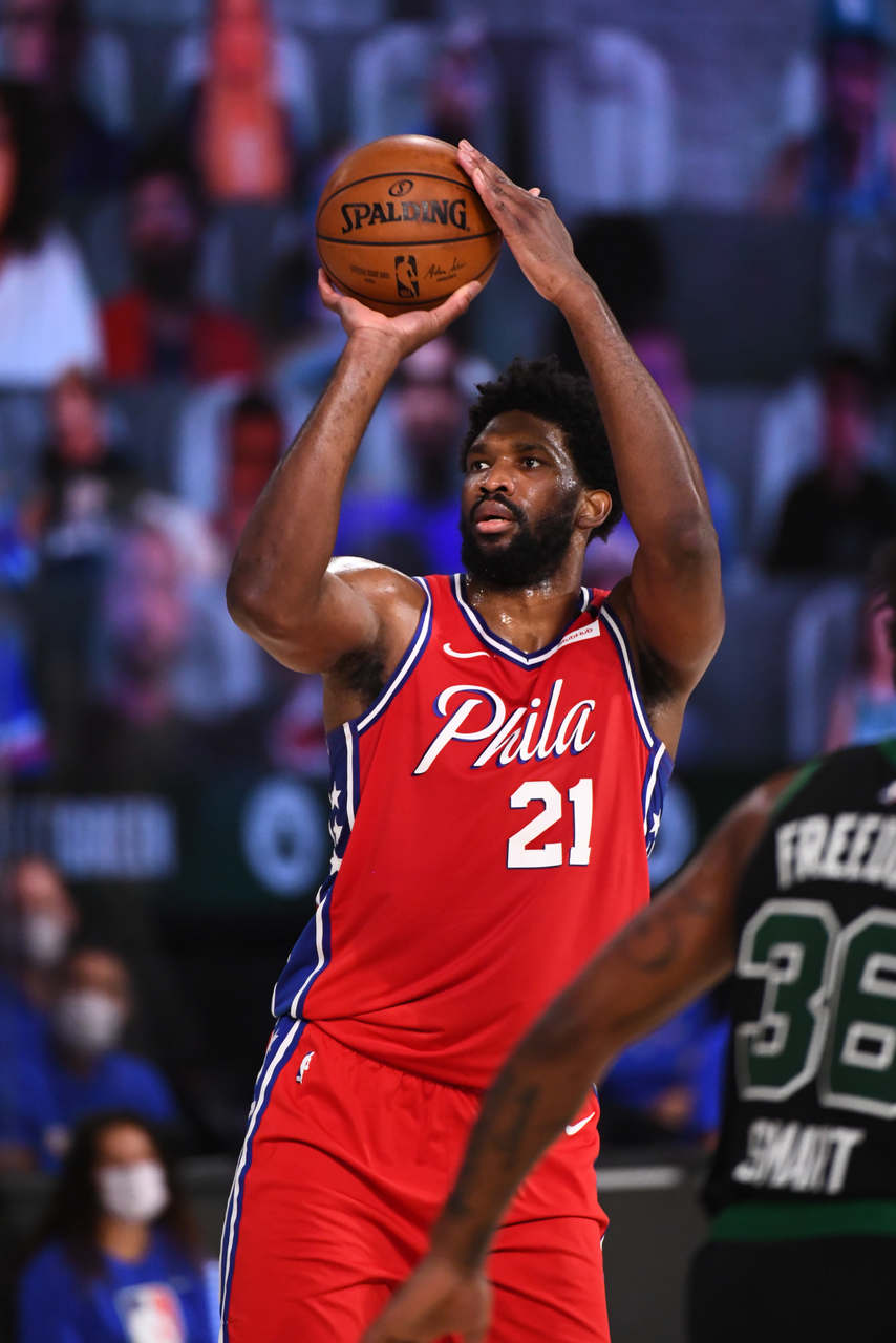 PODE CHEGAR: Philadelphia 76ers - A inter-temporada dos Sixers não foi fácil, muito devido a toda confusão, que ainda se estende, envolvendo o futuro de Ben Simmons na franquia, após fim de temporada melancólico para o armador da Philadelphia. Porém, o valor do atleta é alto no mercado e uma troca envolvendo Simmons pode trazer bons reforços para os 76ers.