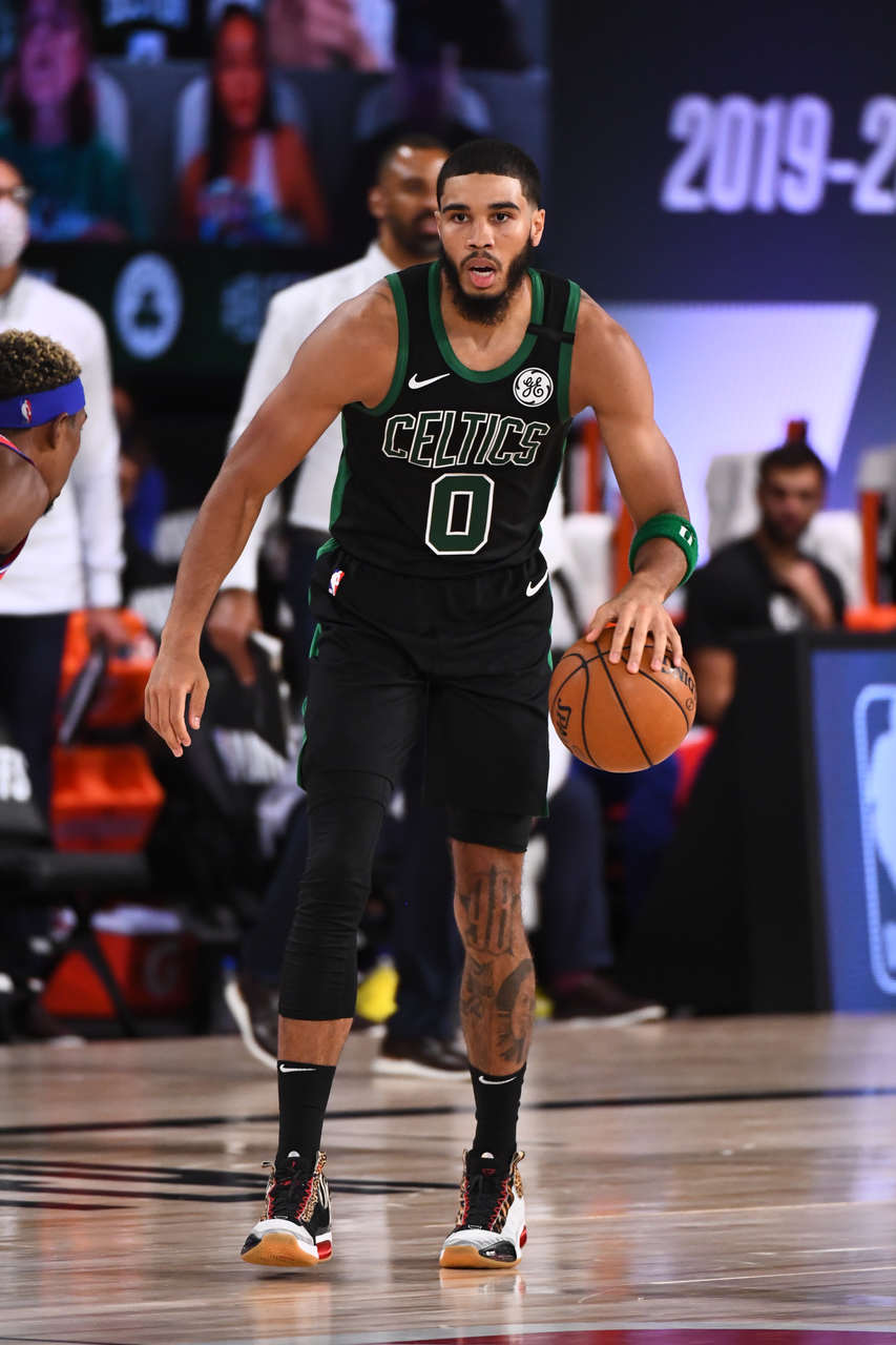O astro Jayson Tatum comandou a vitória do Boston Celtics sobre o Philadelphia 76ers. O Jumper Brasil deu as notas aos jogadores, baseadas em estatísticas durante a partida
