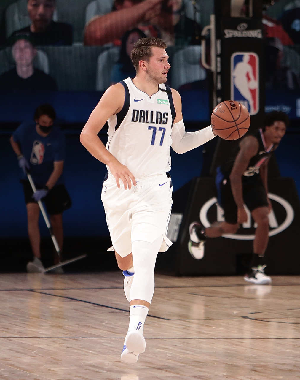 Luka Doncic (Dallas Mavericks) 9,5 - Doncic começou extremamente nervoso, errando lances bobos e o Clippers abriu 18 a 2 nos minutos iniciais. Depois, o astro reencontrou-se no jogo e saiu de quadra com 42 pontos, nove assistências e sete rebotes, além de 11 erros ofensivos