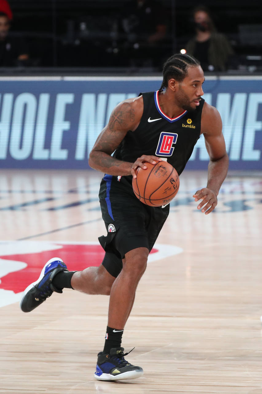 35ª posição: Kawhi Leonard (Estados Unidos): Los Angeles Clippers (basquete) - recebe 50,5 milhões de dólares (aproximadamente R$ 252,5 milhões)