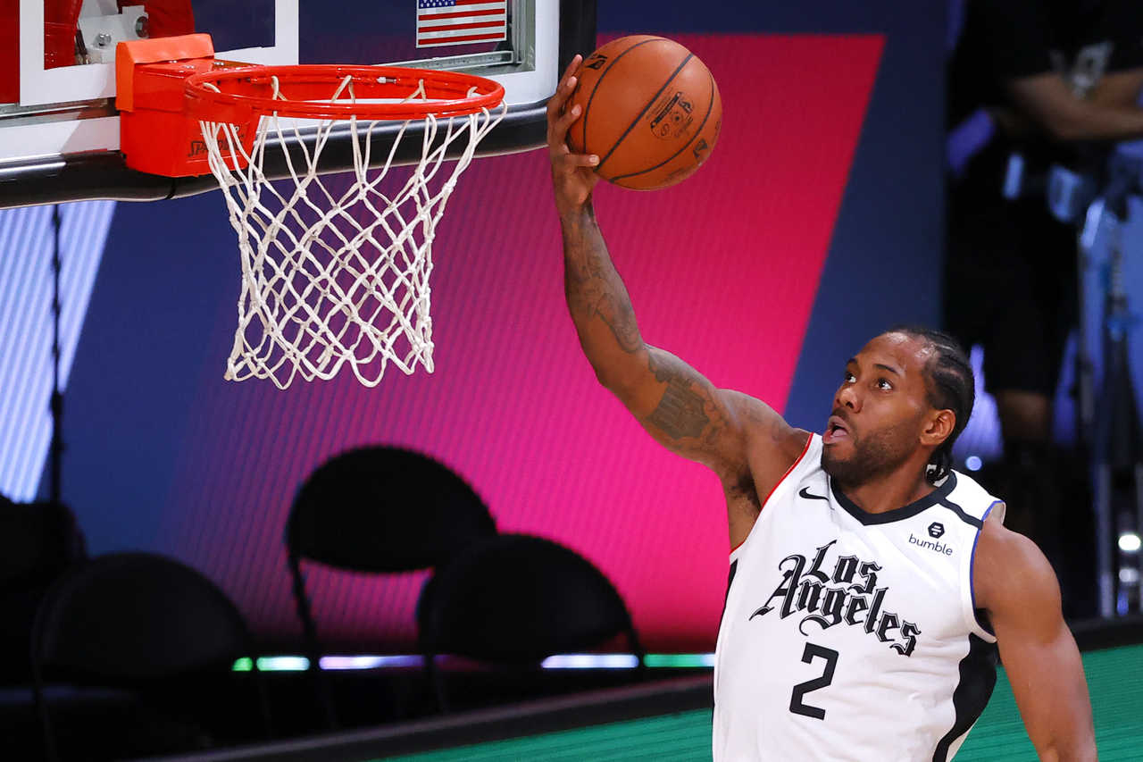 Segundo time: Kawhi Leonard (Los Angeles Clippers) - O atual MVP das finais anotou 28.7 pontos em seus jogos na "bolha" de Orlando. Leonard fez 39 pontos, distribuiu seis assistências e roubou quatro bolas na derrota para o Brooklyn Nets. Em seis partidas converteu 16 arremessos de três em 33 tentativas (48.5% de aproveitamento)