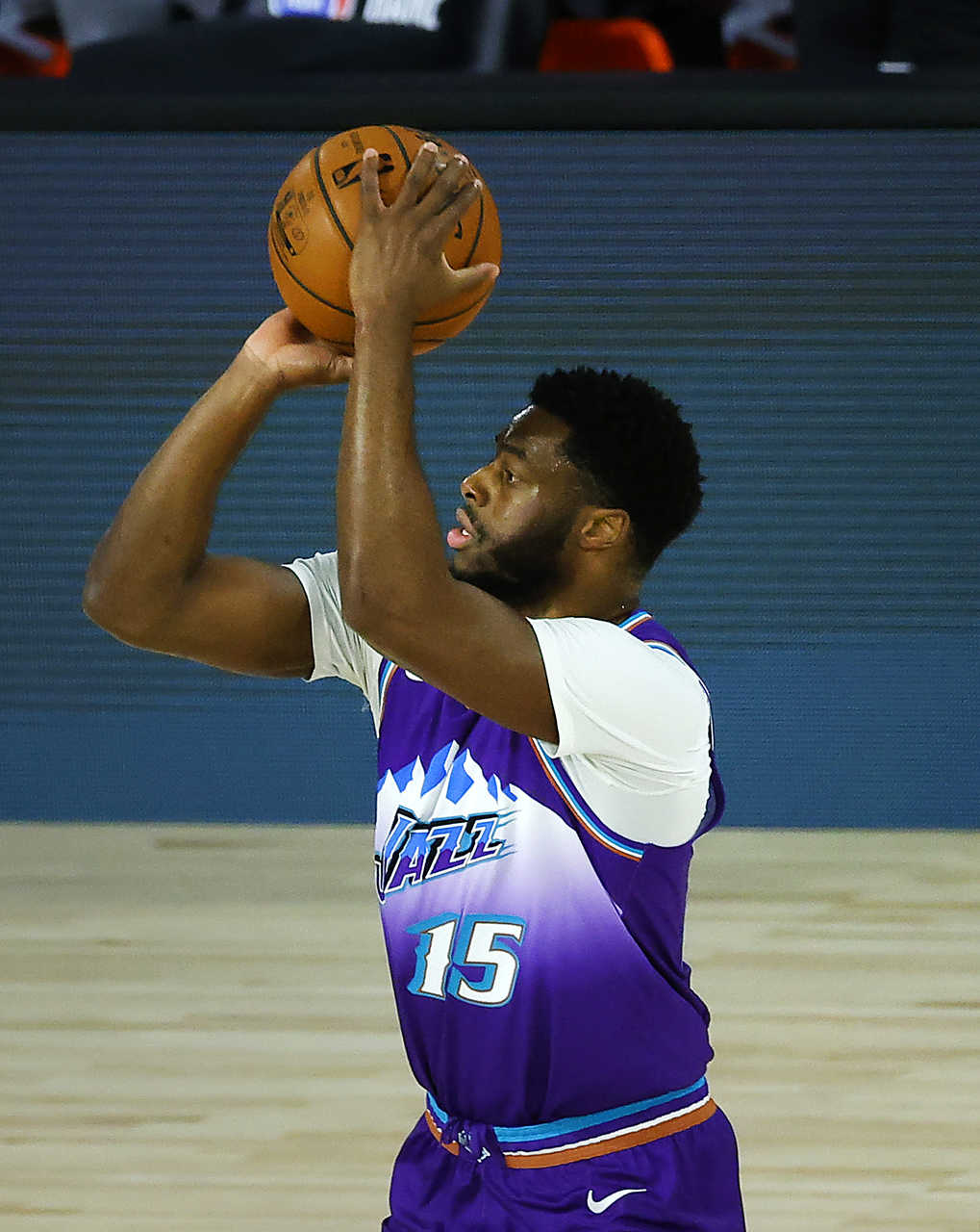 Emmanuel Mudiay (Utah Jazz) 4,0 - Mudiay ficou em quadra por nove minutos, sem produzir quase nada. Um ponto e um rebote