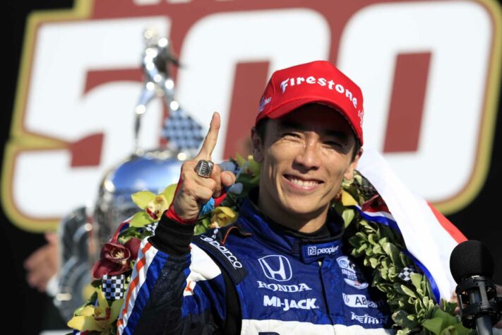 Takuma Sato dedicou vitória na Indy 500 ao Japão