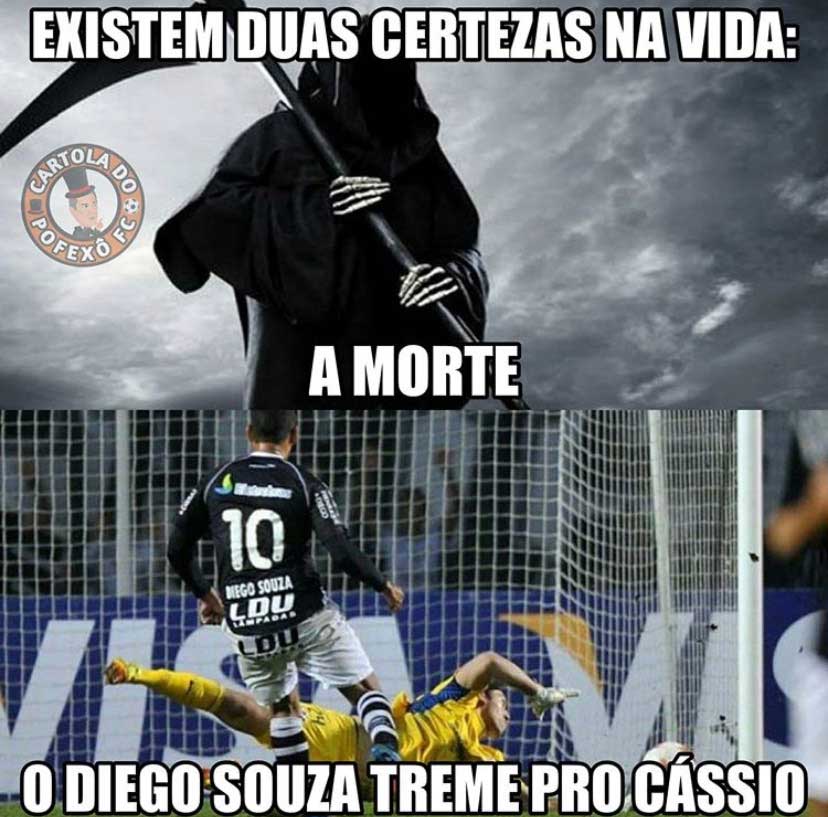 Diego Souza para em Cássio novamente e é alvo de memes