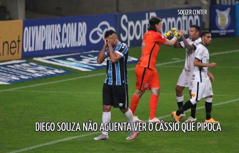 Diego Souza para em Cássio novamente e é alvo de memes