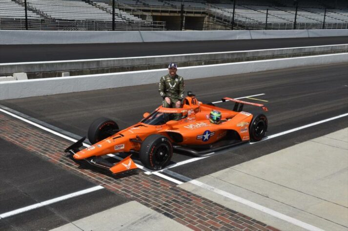 Conor Daly, #47, da Carpenter, é o 18º