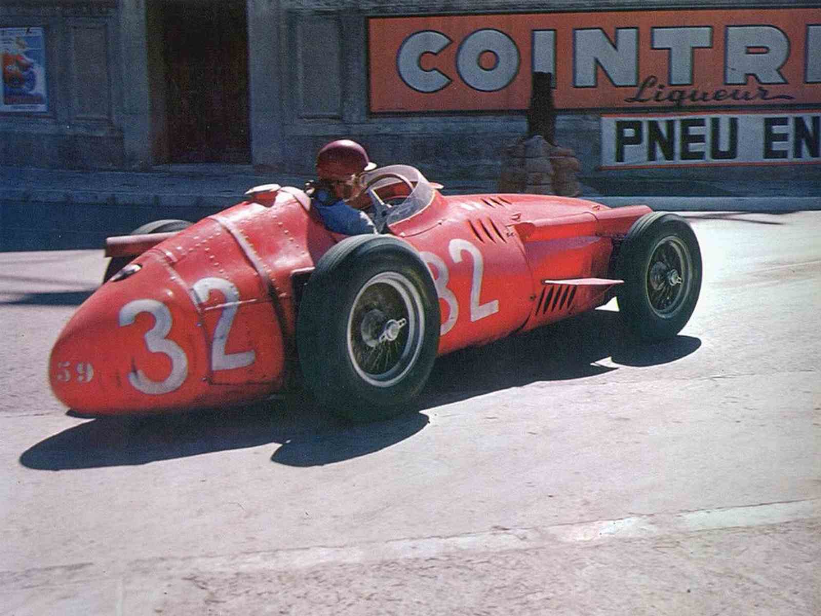 Já em 1957, Fangio conquistou o penta guiando pela Maserati