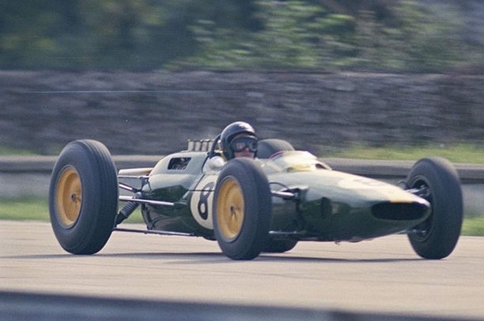 Um dos grandes da história, Jim Clark dominou a temporada de 1963 e garantiu o primeiro título da Lotus 