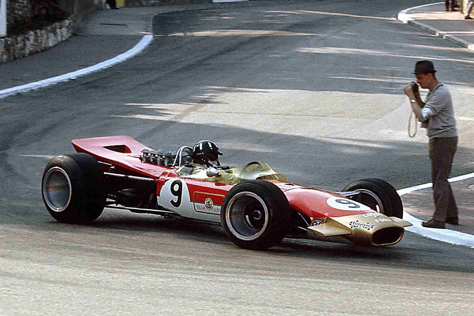 Graham Hill voltou a conquistar o Mundial, agora em 1968, guiando a Lotus