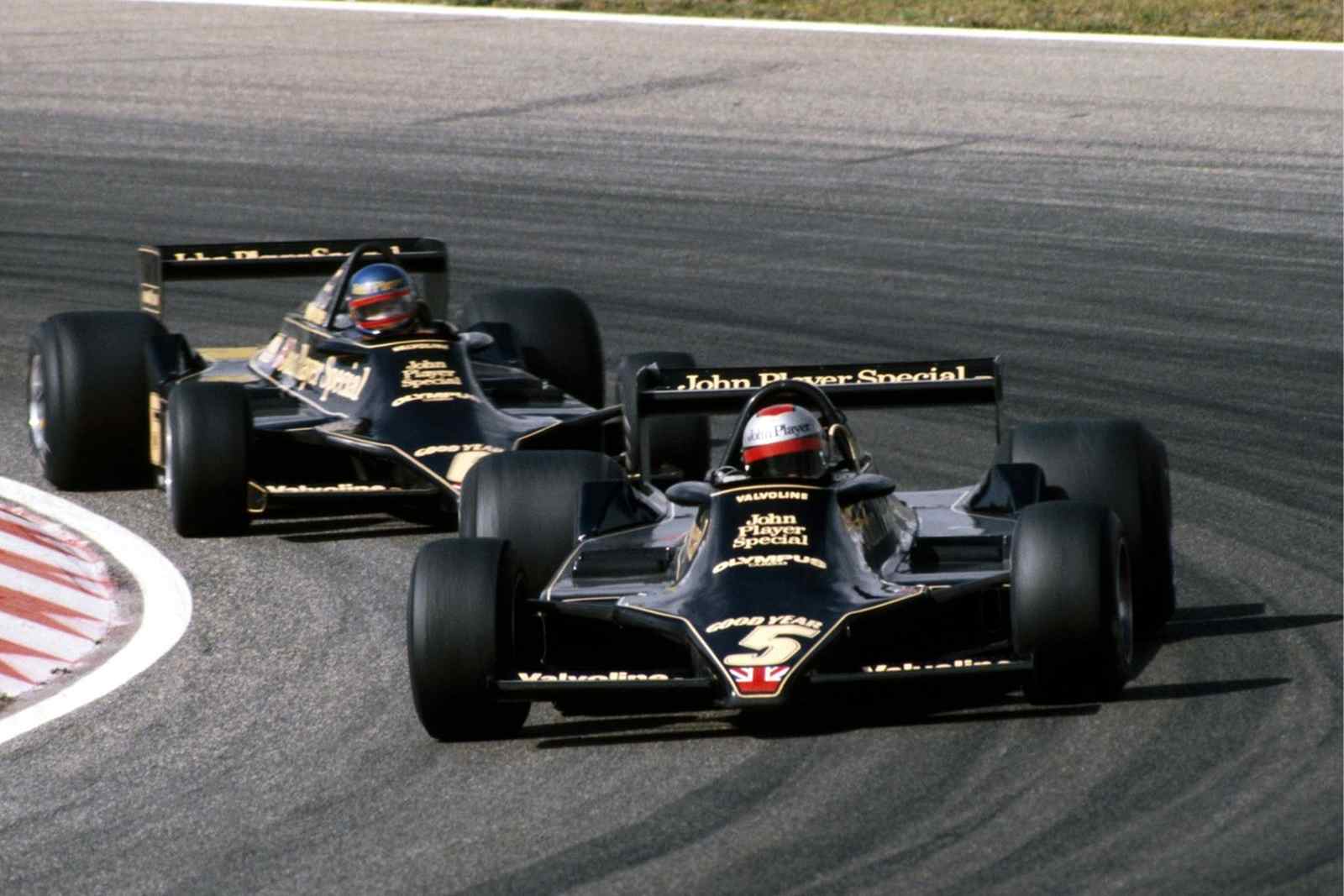 Mario Andretti foi o campeão em 1978. Último título de um piloto americano e última taça da Lotus