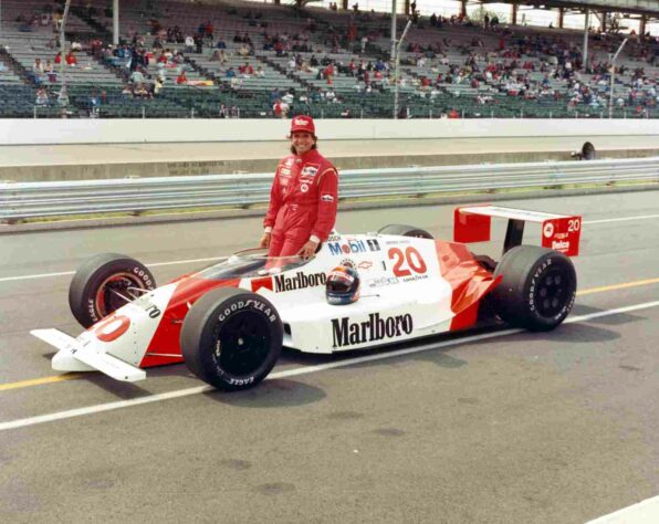 Emerson Fittipaldi foi o primeiro brasileiro a vencer a Indy 500. Triunfou em 1989 e 1993