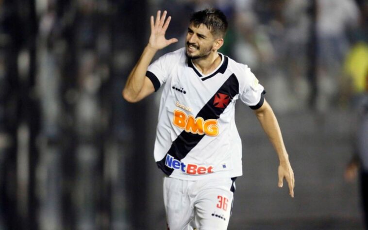 RICARDO - Vasco (C$ 7,55) Diante do Grêmio em casa, pode não sofrer gol contra um time que pode poupar seus titulares. O Cruzmaltino só sofreu um gol no campeonato e ainda assim de pênalti. Acreditamos que seja uma das melhores opções pra rodada.