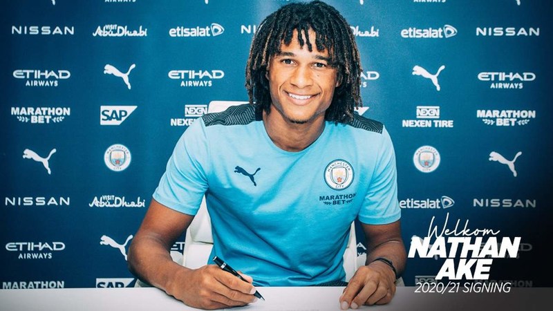 FECHADO - O Manchester City anunciou mais uma contratação nesta quarta-feira. O novo reforço é o zagueiro Nathan Aké, de 25 anos, que estava no Bournemouth, também da Inglaterra. O jogador assinou contrato por cinco temporadas, até junho de 2025.