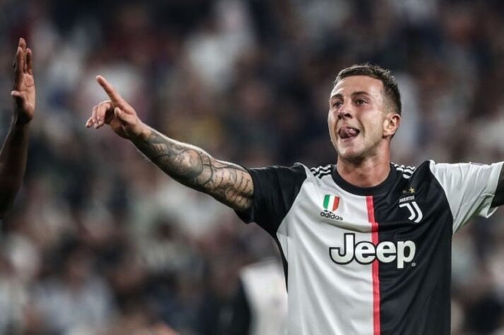 Federico Bernardeschi/ 27 anos - ponta-direita na Juventus. Valor de mercado: 15 milhões de euros (aproximadamente 89 milhões de reais)