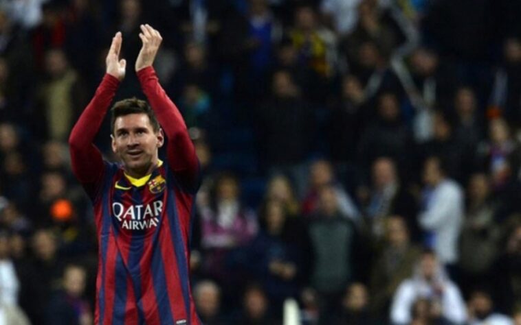 Pelo Campeonato Espanhol, mais um jogaço de Messi, dessa vez contra o maior rival do Barcelona em pleno Bernabéu. A equipe catalã venceu o Real Madrid, de virada, por 4 a 3 com três gols de Messi.