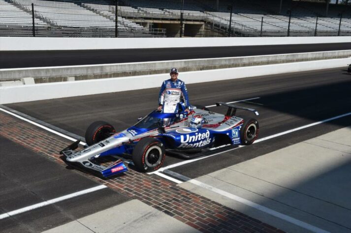 Graham Rahal, #15, da RLL, é o oitavo