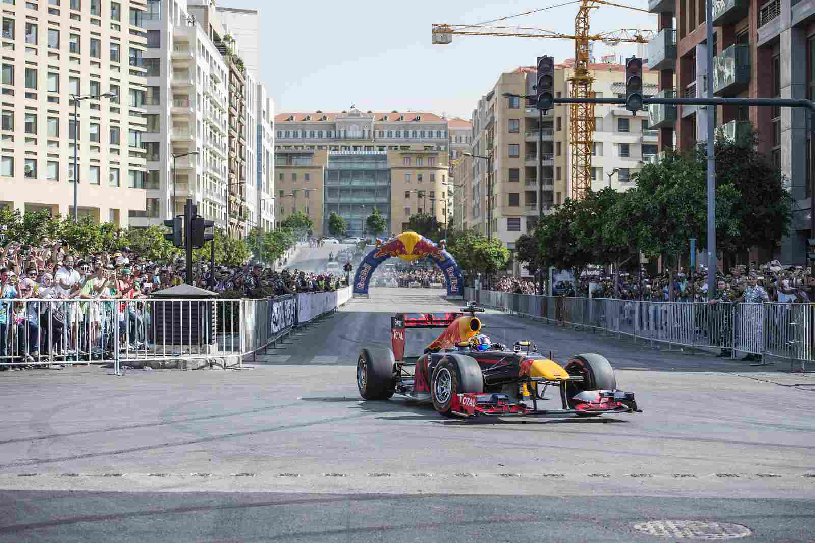 Sainz, hoje, é piloto da McLaren e a partir de 2021 vai vestir o macacão da Ferrari