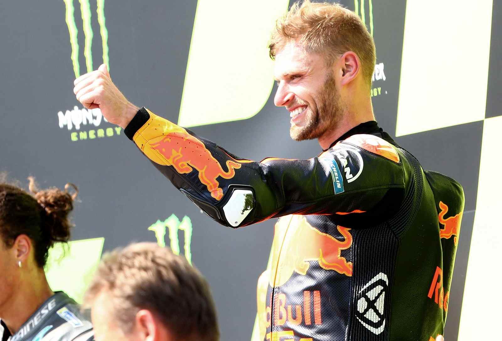 Brad Binder vence GP da Tchéquia, sua terceira corrida na MotoGP