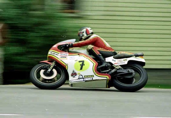 Barry Sheene venceu a corrida mais veloz da história da MotoGP, com média de 217 km/h. Foi o GP da Bélgica de 1977