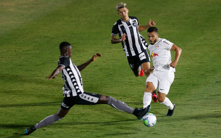 O Botafogo iniciou sua trajetória no Brasileiro de 2020 nesta quarta, com empate em 1 a 1 com o Red Bull Bragantino, na casa do adversário. O Glorioso saiu atrás do marcador, mas buscou a igualdade, com Matheus Babi, que recebeu uma das melhores notas da partida ao lado de Guilherme Santos. Confira as atuações (Por Gabriel Grey - gabrielgrey@lancenet.com.br)